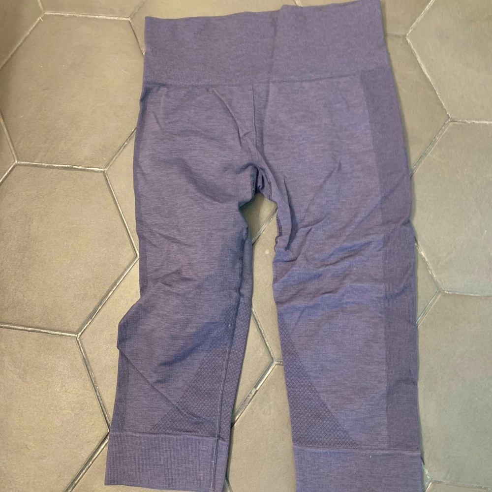 Lululemon crop leggings